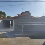 Casa 3/4 com piscina e mesa de sinuca em Caldas Novas